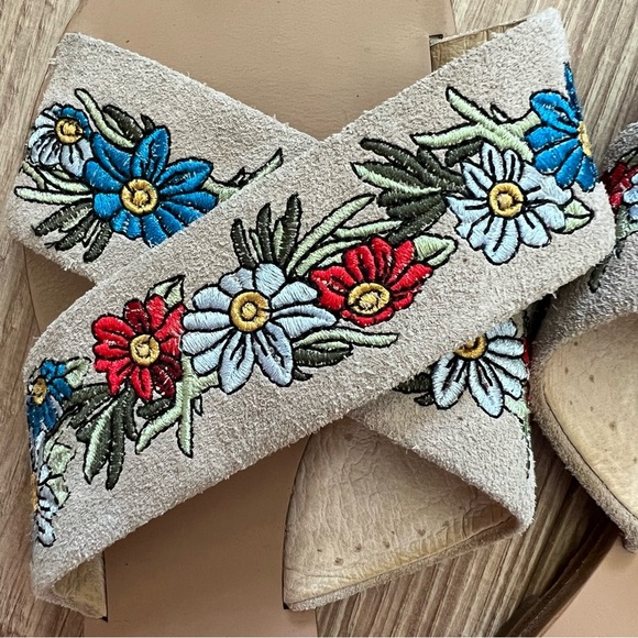 Raye Beige + Colorful Floral Embroidered Sandals - Picture 4 of 8